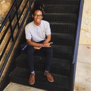 Meet your Posher, Alex